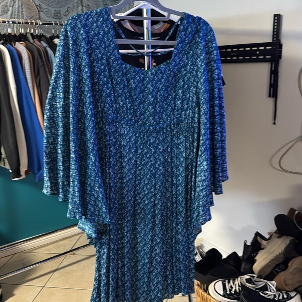 Adorable flowy hippie dress